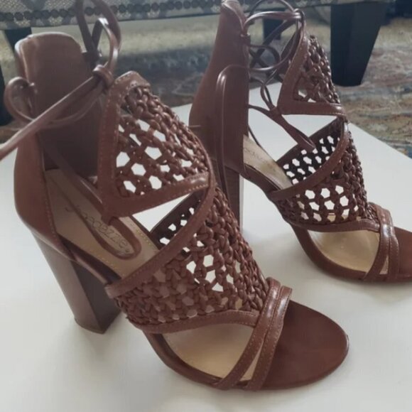 Shoedazzle  Kelly Block Heel Shoes Sandals 9.5  cognac Wrap Tie Sandal - Picture 3 of 6
